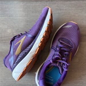 Brooks Women's Purple Running Shoes